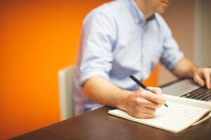 持株会社を設立する意味【実践！事業承継・自社株対策】第246号