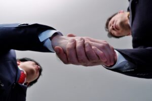 勇退退職金または死亡退職金が株価に与える影響【実践！事業承継・自社株対策】第280号